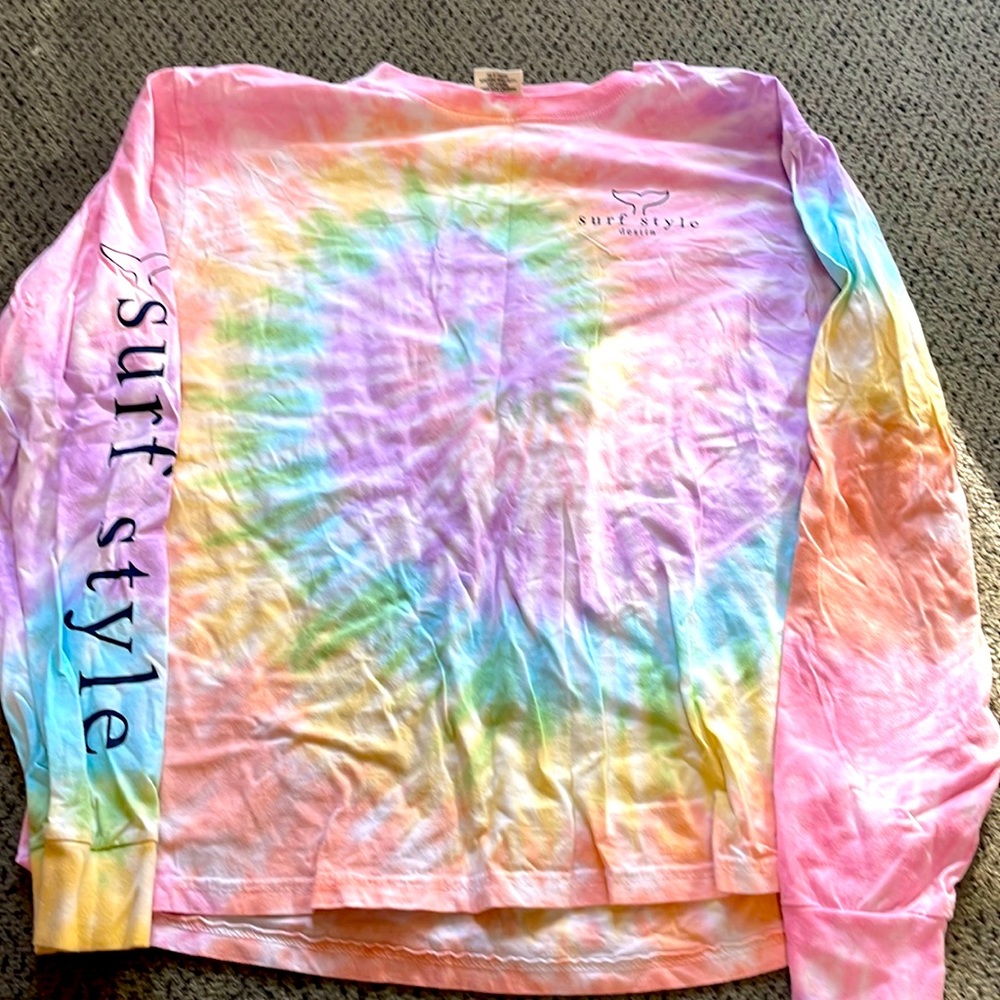 Worn a few times, just outgrew the style. Great condition!
